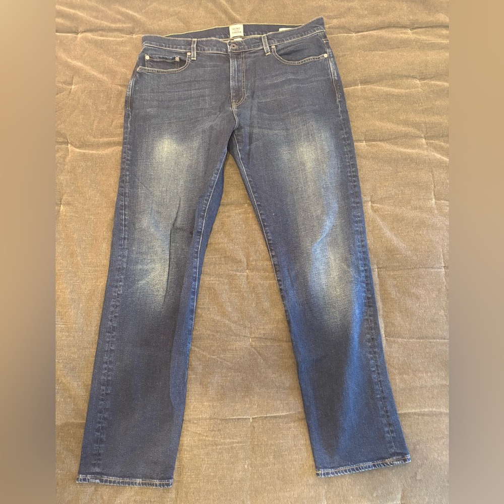 Flint and tinder relaxed denim jean